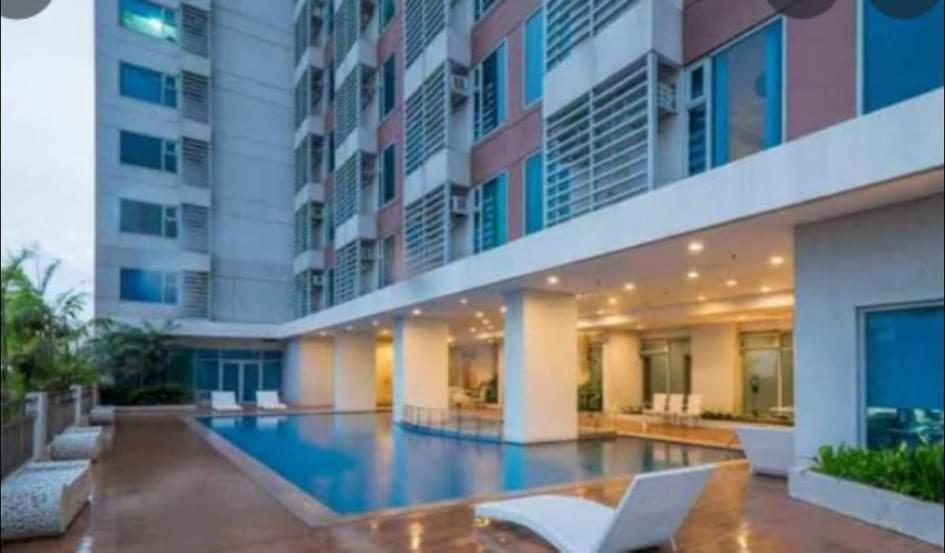 Johnstay Manila Exterior foto