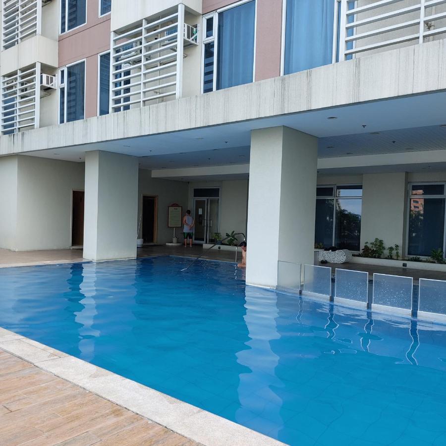 Johnstay Manila Exterior foto